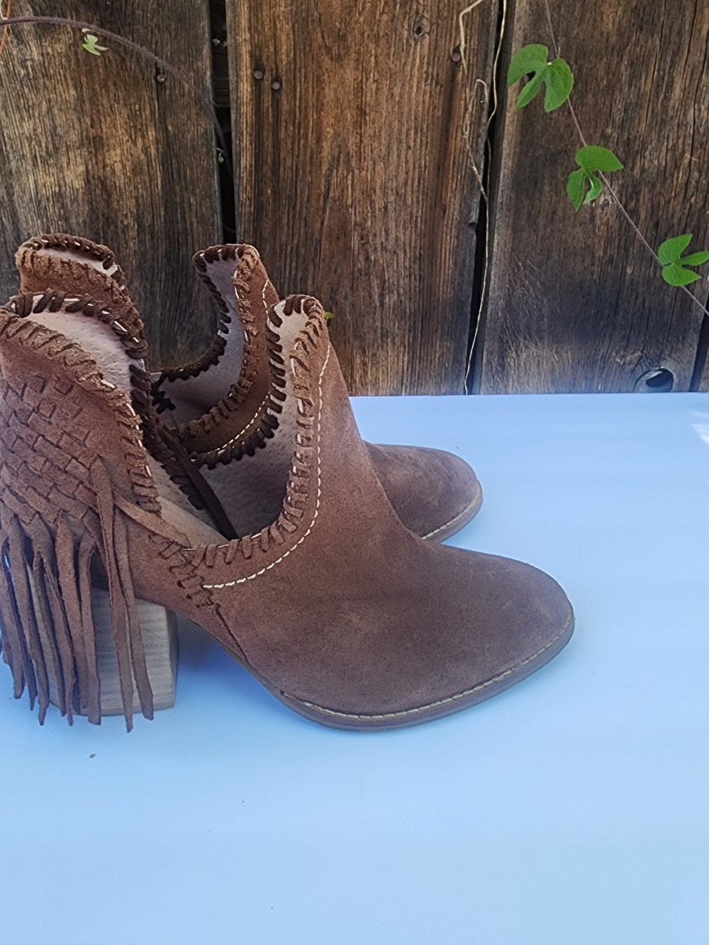 Ariat Lily Ankle Fringe Whiskey Size 10 womens - Picture 2 of 10